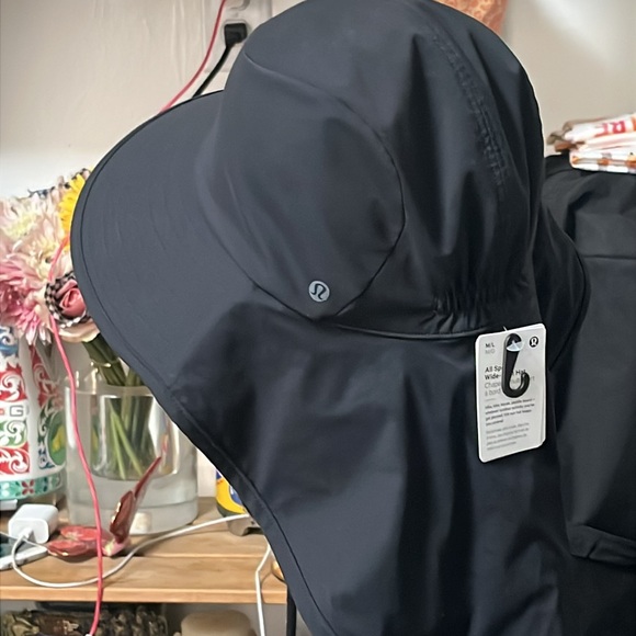 LuLulemon All sports wide brim hat ( unisex hat) - Picture 5 of 7
